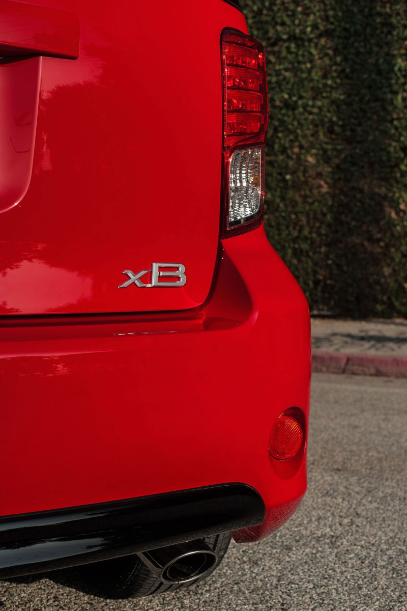 2014 Scion xB Red 9