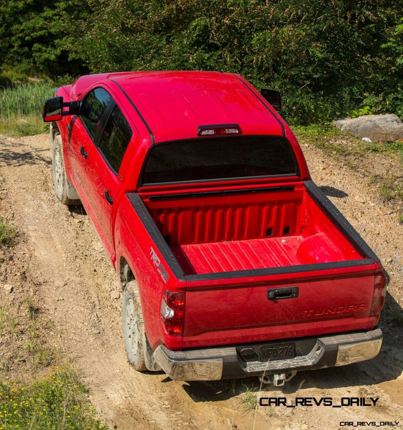 2014_Toyota_Tundra_SR5_013