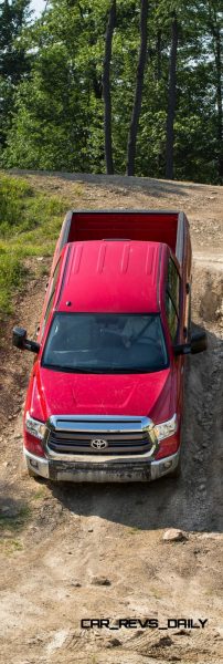 2014_Toyota_Tundra_SR5_014