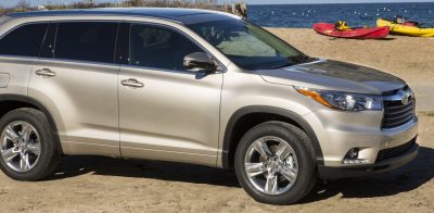 CarRevsDaily - 2014 Toyota Highlander Exterior Photo20