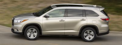 CarRevsDaily - 2014 Toyota Highlander Exterior Photo22