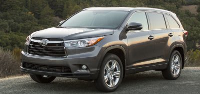 CarRevsDaily - 2014 Toyota Highlander Exterior Photo33