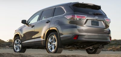 CarRevsDaily - 2014 Toyota Highlander Exterior Photo37