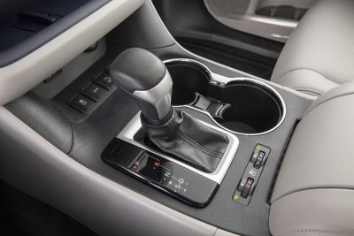 CarRevsDaily - 2014 Toyota Highlander Interior Photo20