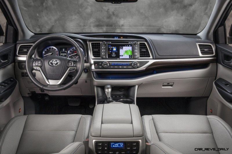 CarRevsDaily - 2014 Toyota Highlander Interior Photo23