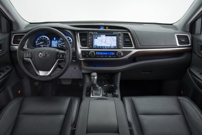 CarRevsDaily - 2014 Toyota Highlander Interior Photo7