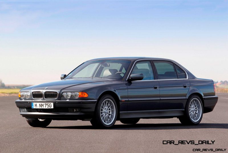 Celebrating the Evolution of the V12 BMW 7-series 37