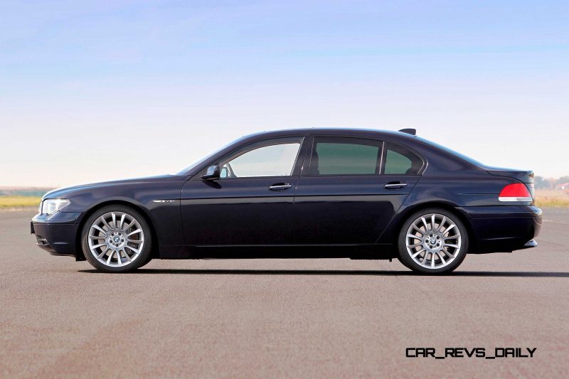 Celebrating the Evolution of the V12 BMW 7-series 50