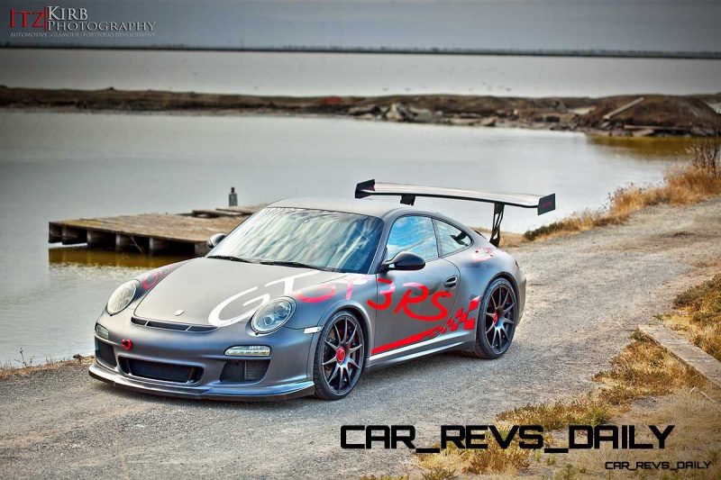 ItzKirb Captures the Wild Graphics of this Porsche 911 GT3 RS 6