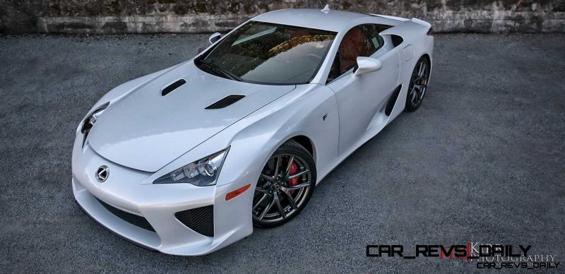 ItzKirb Photographs the Lexus LFA 17