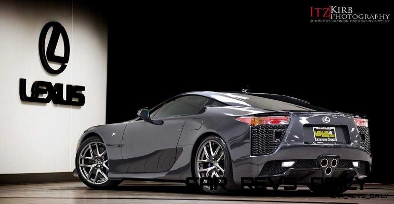 ItzKirb Photographs the Lexus LFA 9