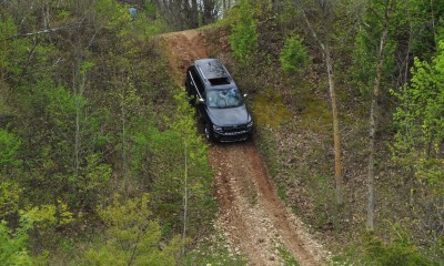 2014 Jeep Grand Cherokee Shows Its Trail Rated Skills Off-Road 17