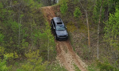 2014 Jeep Grand Cherokee Shows Its Trail Rated Skills Off-Road 18