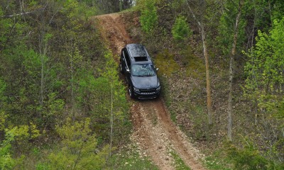 2014 Jeep Grand Cherokee Shows Its Trail Rated Skills Off-Road 19