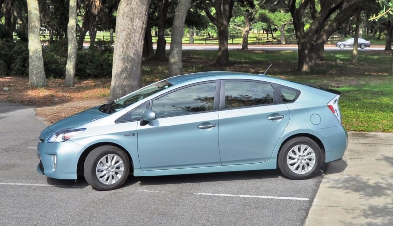 2014 Toyota Prius Plug-in Hybrid 104