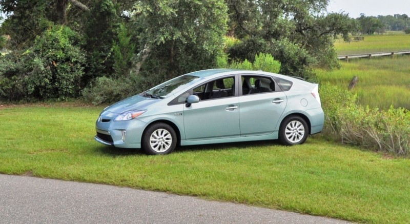 2014 Toyota Prius Plug-in Hybrid 41