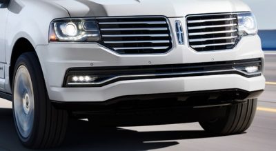 2015 Lincoln Navigator Hero Shot