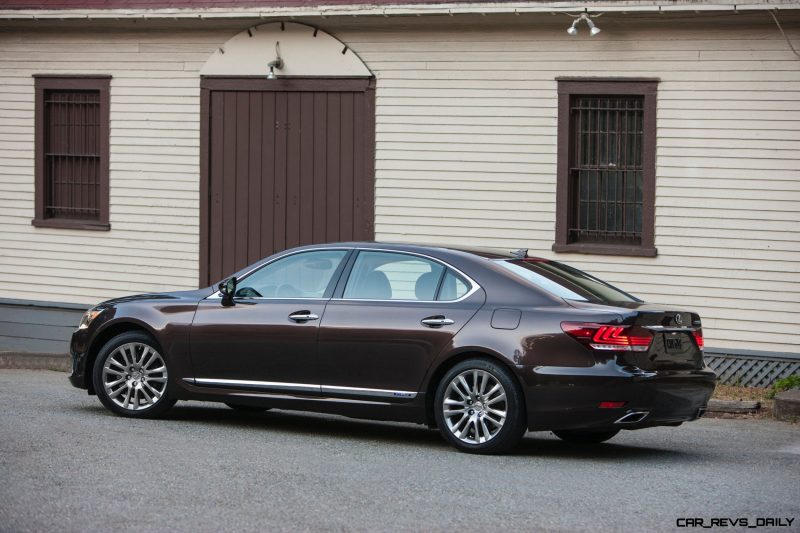 2013_Lexus_LS600h_L_008