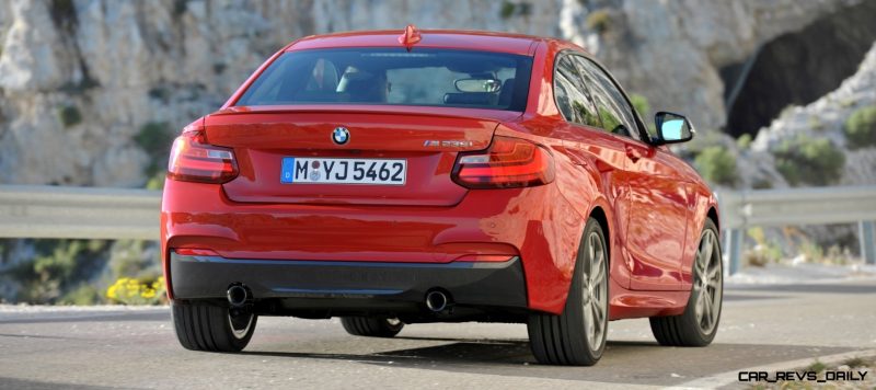 2014 BMW 228i and M235i 43