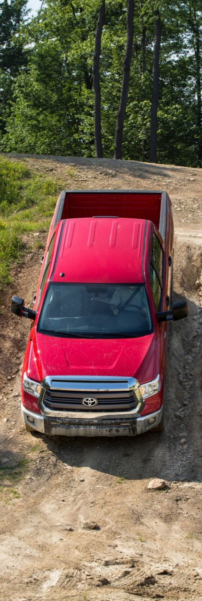 2014_Toyota_Tundra_SR5_014