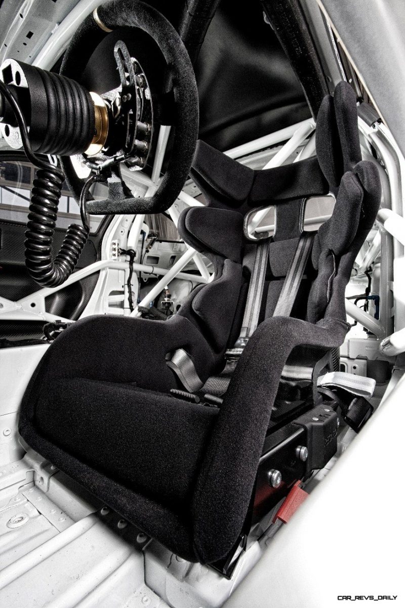 911 RSR Interior 1