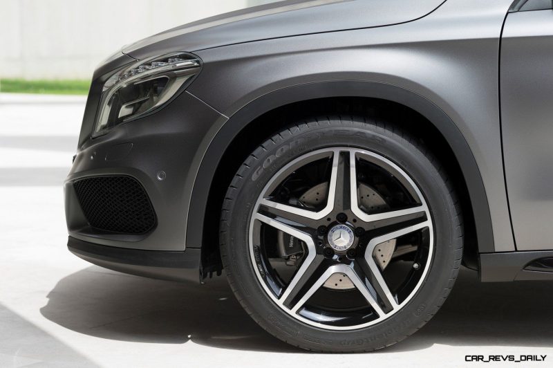 Mercedes-Benz GLA 250 4MATIC (X156) 2013