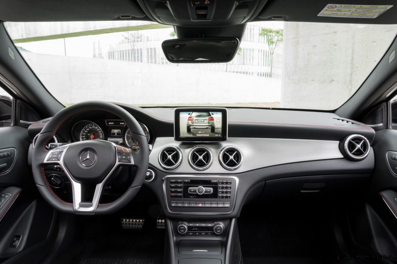 Mercedes-Benz GLA 250 4MATIC (X156) 2013