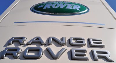 New Range Rover Sport HSE in 30 Real-Life Photos 15