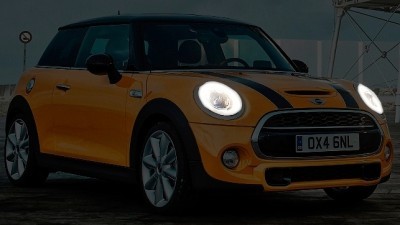 2014-MINI-Cooper-S-22edit