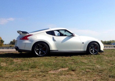 2014-Nissan-370Z-NISMO-Full-Driven-Review10-800x567