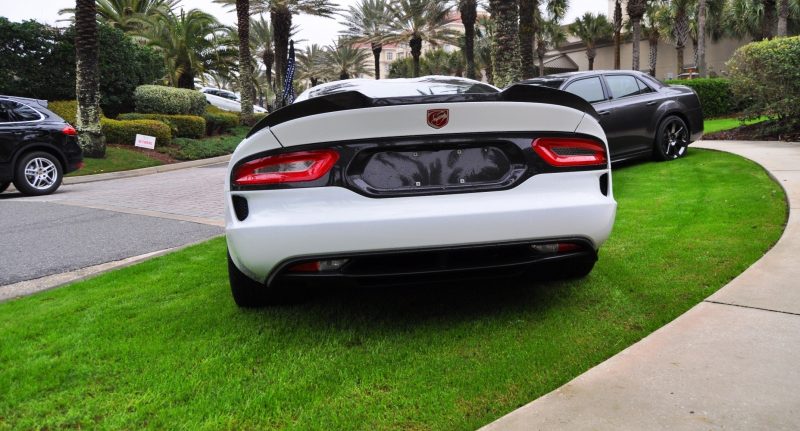 2014 SRT Viper TA in 25 All-New, Real-Life Photos with Carbon Aero Styling Options 11