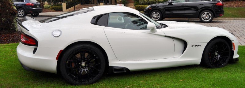 2014 SRT Viper TA in 25 All-New, Real-Life Photos with Carbon Aero Styling Options 16