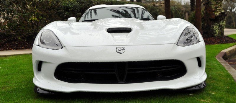 2014 SRT Viper TA in 25 All-New, Real-Life Photos with Carbon Aero Styling Options 23