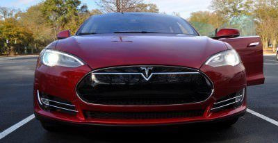 2014 TESLA Model S 85 -- Road Test Video Review -- 1500-words -- 250 Images -- Smooth Power, Great Dynamics, Unequivocal EV Brilliance 19