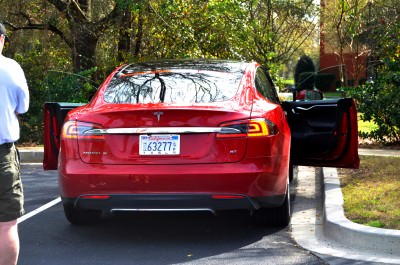 2014 TESLA Model S 85 -- Road Test Video Review -- 1500-words -- 250 Images -- Smooth Power, Great Dynamics, Unequivocal EV Brilliance 3