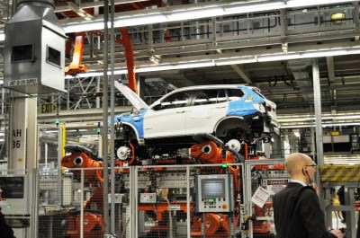 BMW X3 and X4 Factory Tour in 111 High-Res Photos -- Cool, Calm, and Quiet = Opposite of Most Auto Plants 41