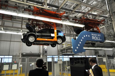 BMW X3 and X4 Factory Tour in 111 High-Res Photos -- Cool, Calm, and Quiet = Opposite of Most Auto Plants 63