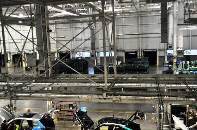BMW X3 and X4 Factory Tour in 111 High-Res Photos -- Cool, Calm, and Quiet = Opposite of Most Auto Plants 80