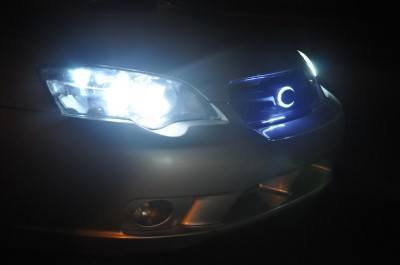 DIY LED lights and LED subaru badge emblem_7695833626_l