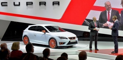 SEAT Leon Cupra in First OEM Embedded Spin-Table!  Plus 3 Reasons The Leon Cupra Spanks Renaultsport Megane (and VW GTI)1