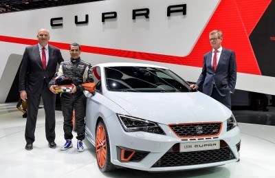 SEAT Leon Cupra in First OEM Embedded Spin-Table!  Plus 3 Reasons The Leon Cupra Spanks Renaultsport Megane (and VW GTI)2