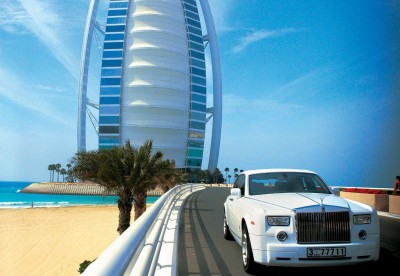 retro-burj-al-arab-rolls-royce-phantom