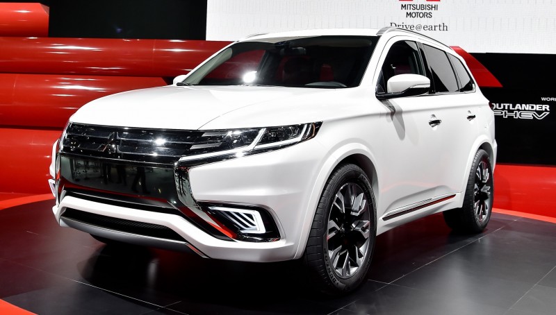 2014 Mitsubishi Outlander PHEV Concept-S 1