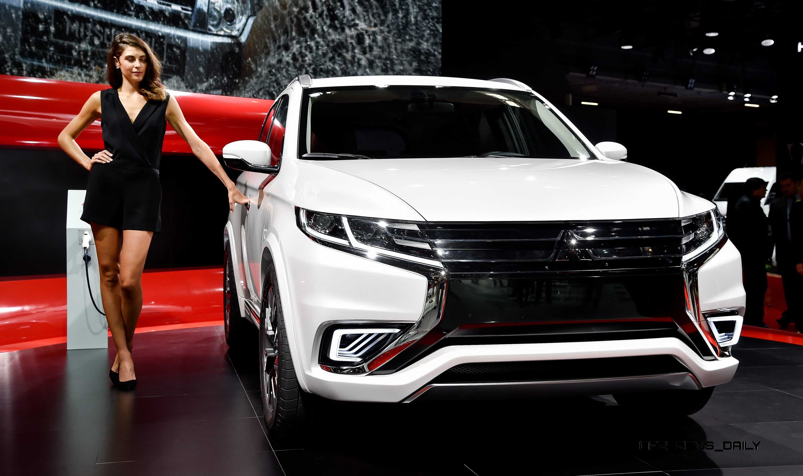2014 Mitsubishi Outlander PHEV Concept-S 4