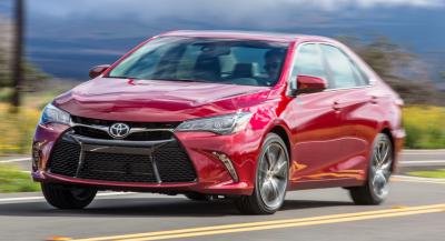 HD Road Test Review - 2015 Toyota Camry XSE 19