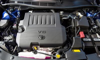 HD Road Test Review - 2015 Toyota Camry XSE 28