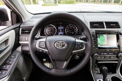 HD Road Test Review - 2015 Toyota Camry XSE 6