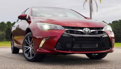 HD Road Test Review - 2015 Toyota Camry XSE 60