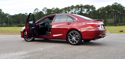 HD Road Test Review - 2015 Toyota Camry XSE 83