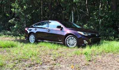 Road Test Review - 2015 Toyota Avalon Hybrid 5